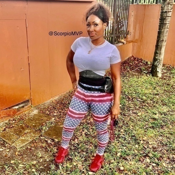 Flag Leggings - Picture 2 of 9